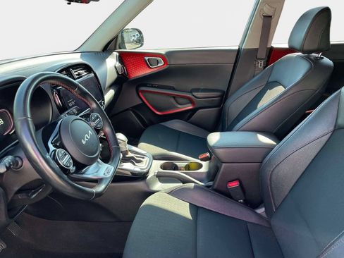 Used 2023 Kia Soul GT-Line FWD image 21