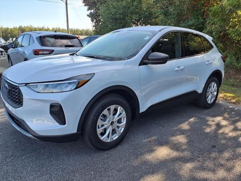 New 2025 Ford Escape Active image 5