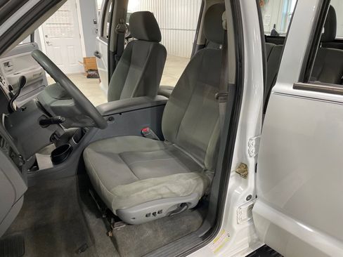 Used 2006 Dodge Dakota SLT image 10