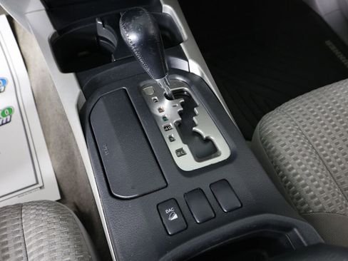 Used 2008 Toyota 4Runner SR5 AWD/4WD image 39