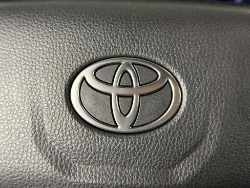 Used 2024 Toyota Tacoma Limited image 25