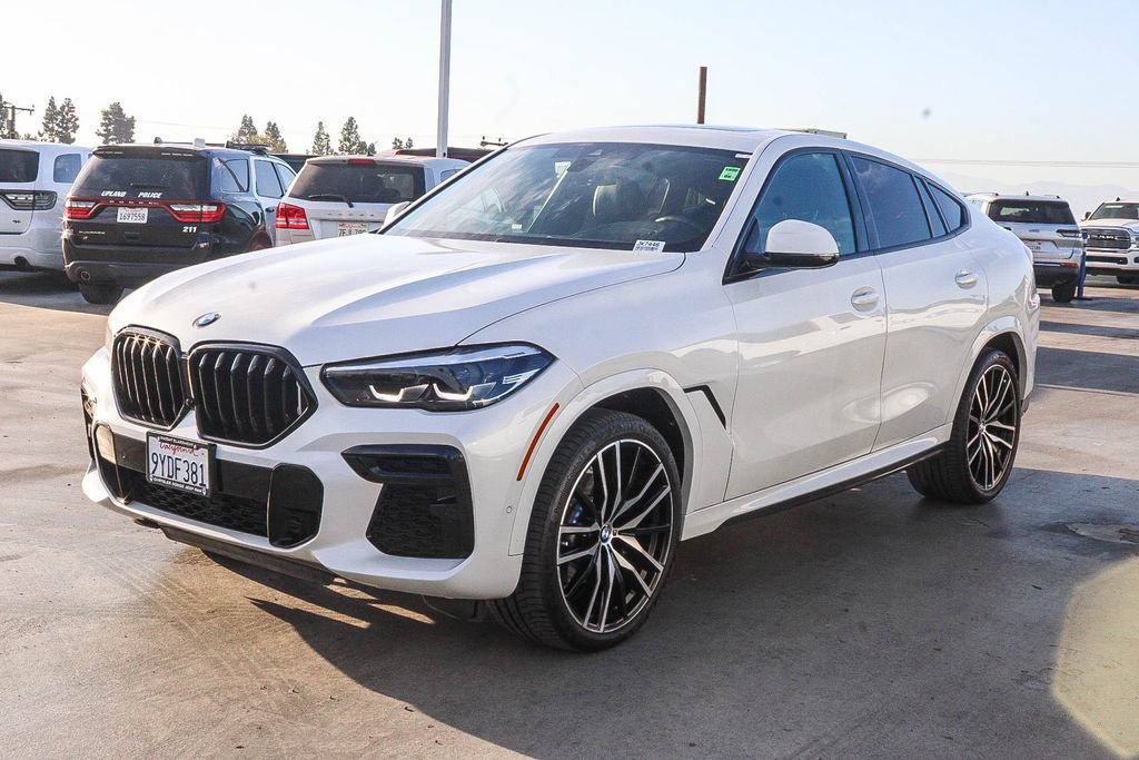 Used 2022 BMW X6 xDrive40i w/ M Sport Package AWD/4WD image 4