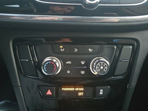 Used 2019 Buick Encore Preferred image 29