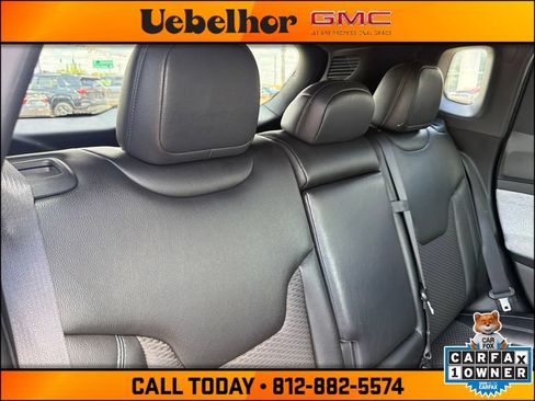 Used 2024 Jeep Compass Latitude AWD/4WD image 5