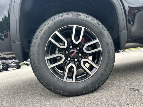 New 2026 GMC Sierra 1500 AT4 w/ AT4 Premium Package AWD/4WD image 18