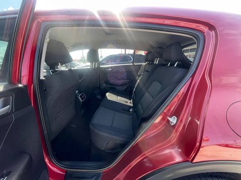 Used 2019 Kia Sportage LX AWD/4WD image 11