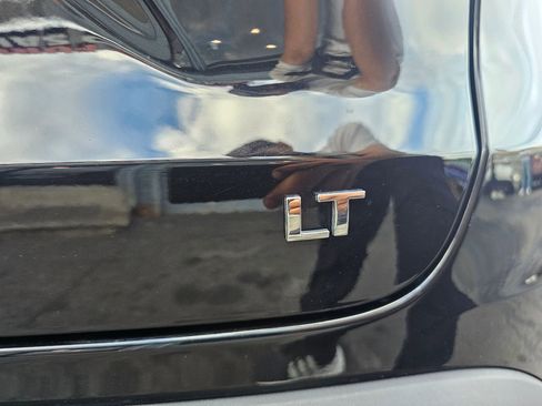 Used 2024 Chevrolet Trax LT FWD image 30