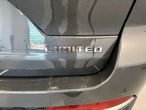 Used 2024 Jeep Grand Cherokee Limited AWD/4WD image 27