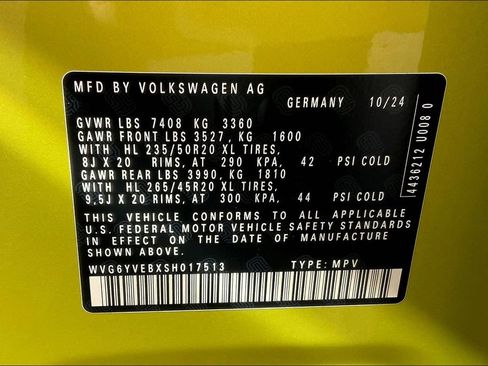 New 2025 Volkswagen ID. Buzz 1st Edition image 31