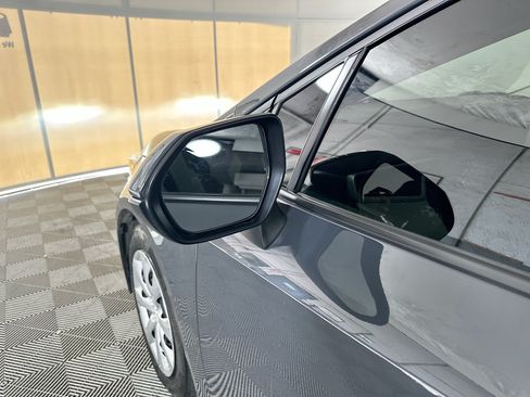 Used 2025 Toyota Corolla LE FWD image 10