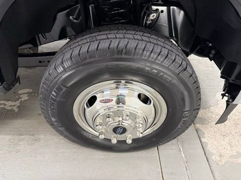 New 2026 Ford F350 XL w/ XL Chrome Package image 5