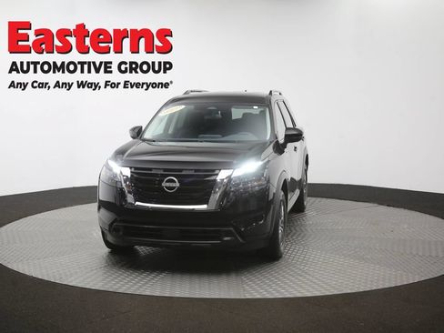 Used 2025 Nissan Pathfinder SV FWD image 55