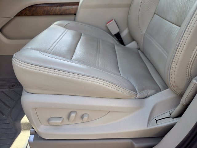 Used 2019 GMC Yukon Denali w/ Denali Ultimate Package AWD/4WD image 8