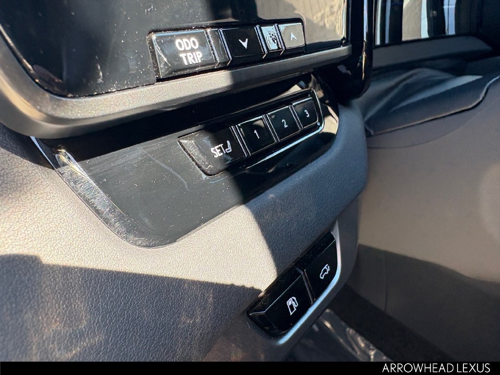 Used 2025 Lexus RX 350 Premium w/ Accessory Package FWD image 17