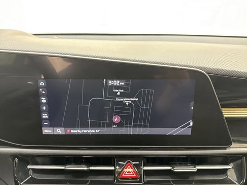 Certified 2023 Kia Niro EX Touring image 22