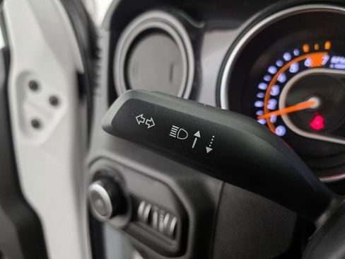 Used 2021 Jeep Wrangler Unlimited Sport AWD/4WD image 30