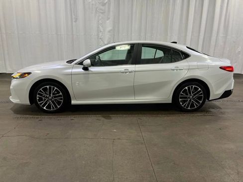 Certified 2025 Toyota Camry XLE image 6