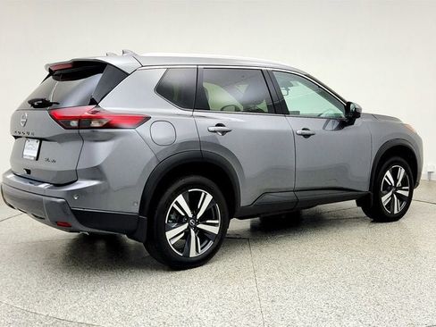 Used 2025 Nissan Rogue SL w/ Tech Package AWD/4WD image 5