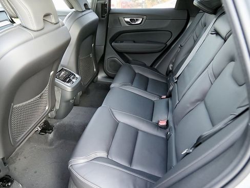 New 2026 Volvo XC60 B5 Ultra w/ Climate Package image 22