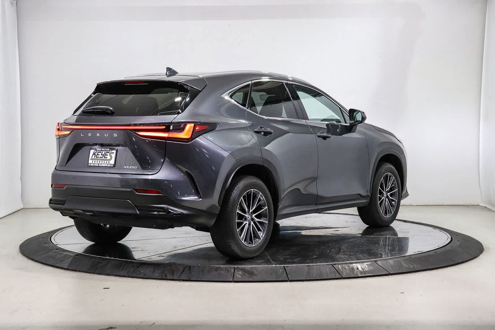 Used 2024 Lexus NX 250 FWD w/ Premium Package image 4