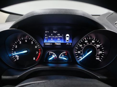 Used 2019 Ford Escape SE image 40