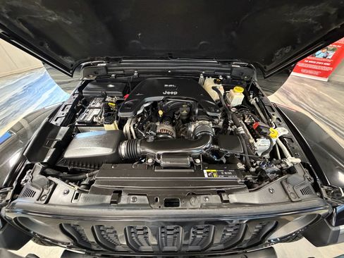Used 2020 Jeep Gladiator Rubicon AWD/4WD image 63
