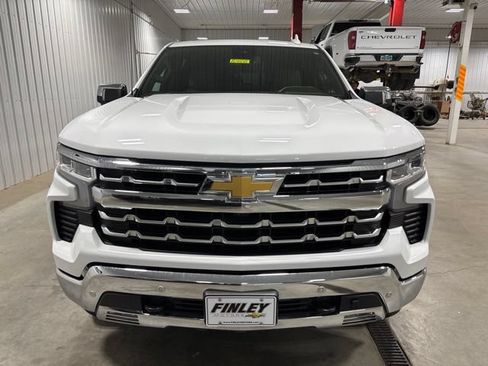 Used 2025 Chevrolet Silverado 1500 LTZ AWD/4WD image 6