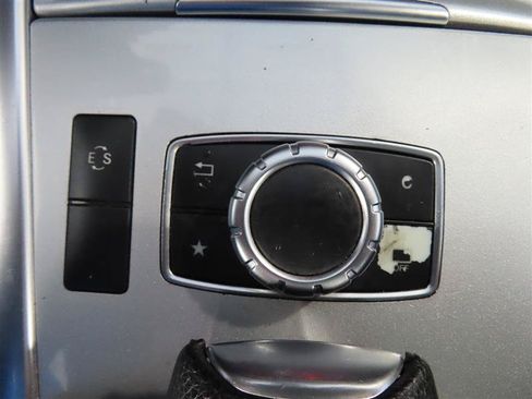Used 2016 Mercedes-Benz E 350 4MATIC Sedan w/ Premium Package image 30
