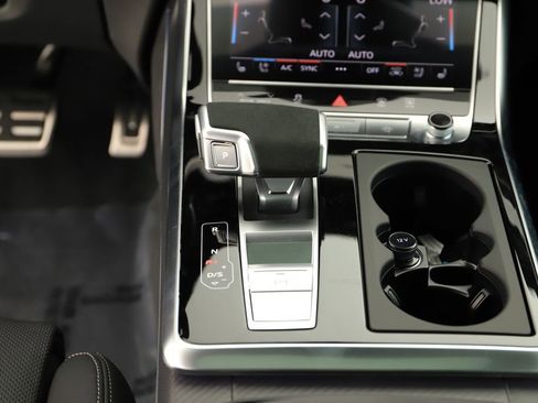 New 2026 Audi RS Q8 performance image 21