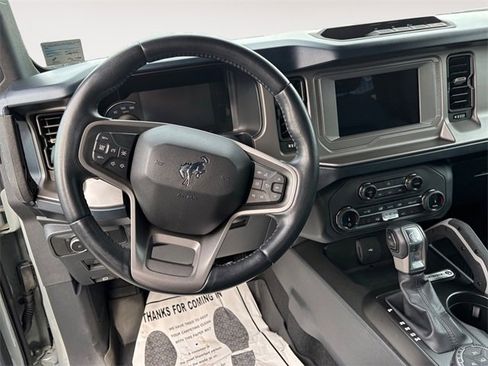 Used 2022 Ford Bronco Outer Banks image 12