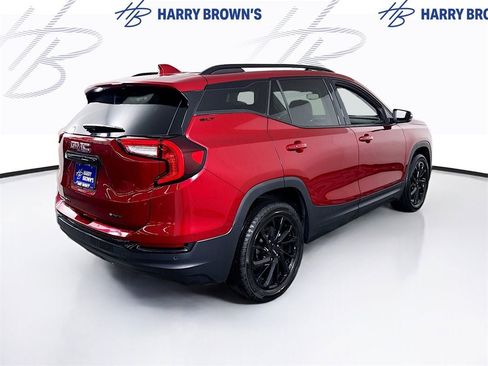 Used 2024 GMC Terrain SLT w/ Infotainment Package II image 32