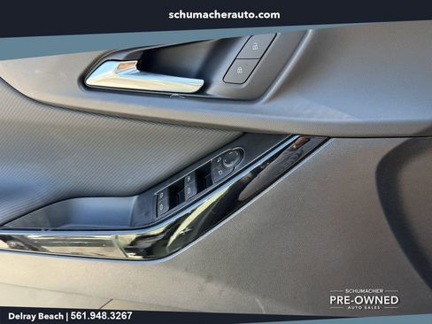 Used 2026 Chevrolet Equinox LT w/ Convenience Package II FWD image 26