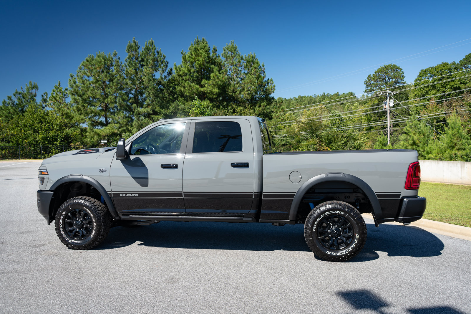 New 2027 RAM 2500 Power Wagon AWD/4WD image 15