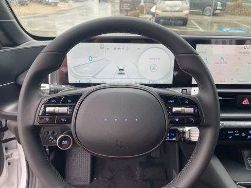 New 2025 Hyundai Ioniq 6 SE image 24