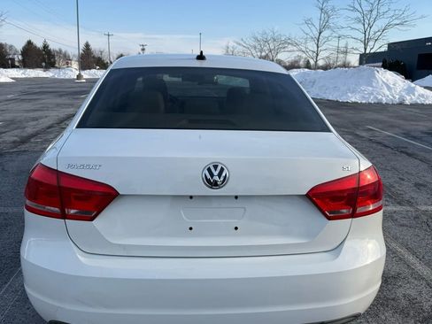 Used 2013 Volkswagen Passat 2.5 SE image 5