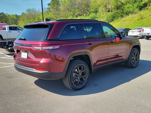 New 2026 Jeep Grand Cherokee Altitude RWD image 3