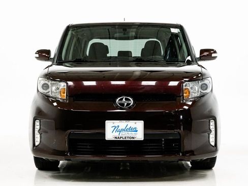 Used 2014 Scion xB image 4