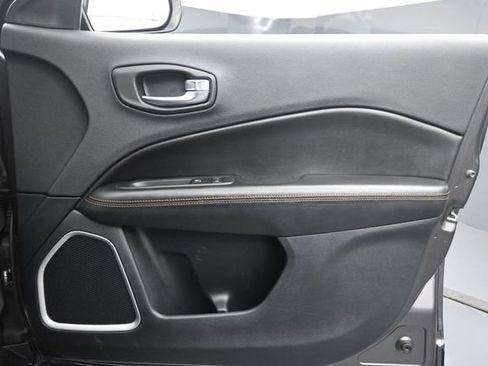 Used 2021 Jeep Compass Limited FWD image 27