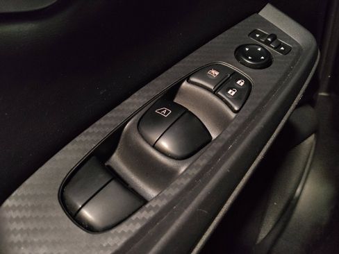Used 2024 Nissan Sentra SV FWD image 27