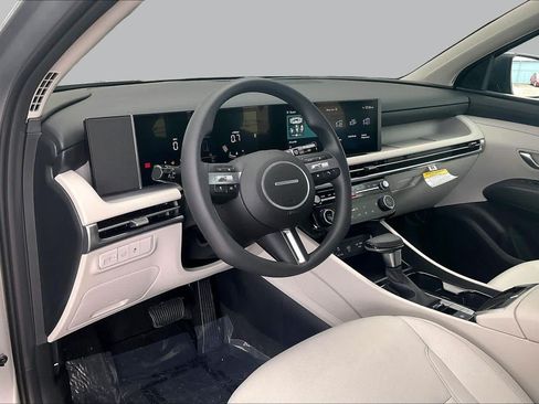Used 2026 Hyundai Tucson SEL FWD image 18
