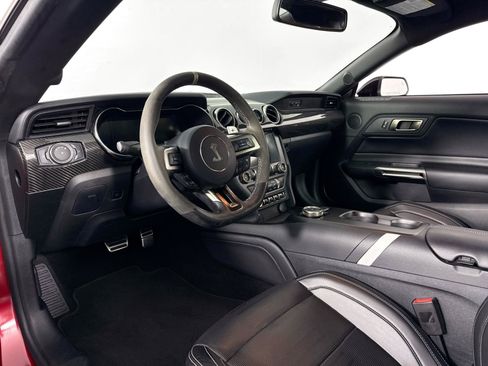 Used 2020 Ford Mustang Shelby GT500 w/ Technology Package RWD image 9