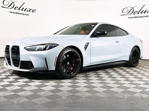 Used 2025 BMW M4 Competition w/ Executive Package image 3