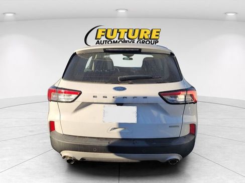 Used 2020 Ford Escape S image 4