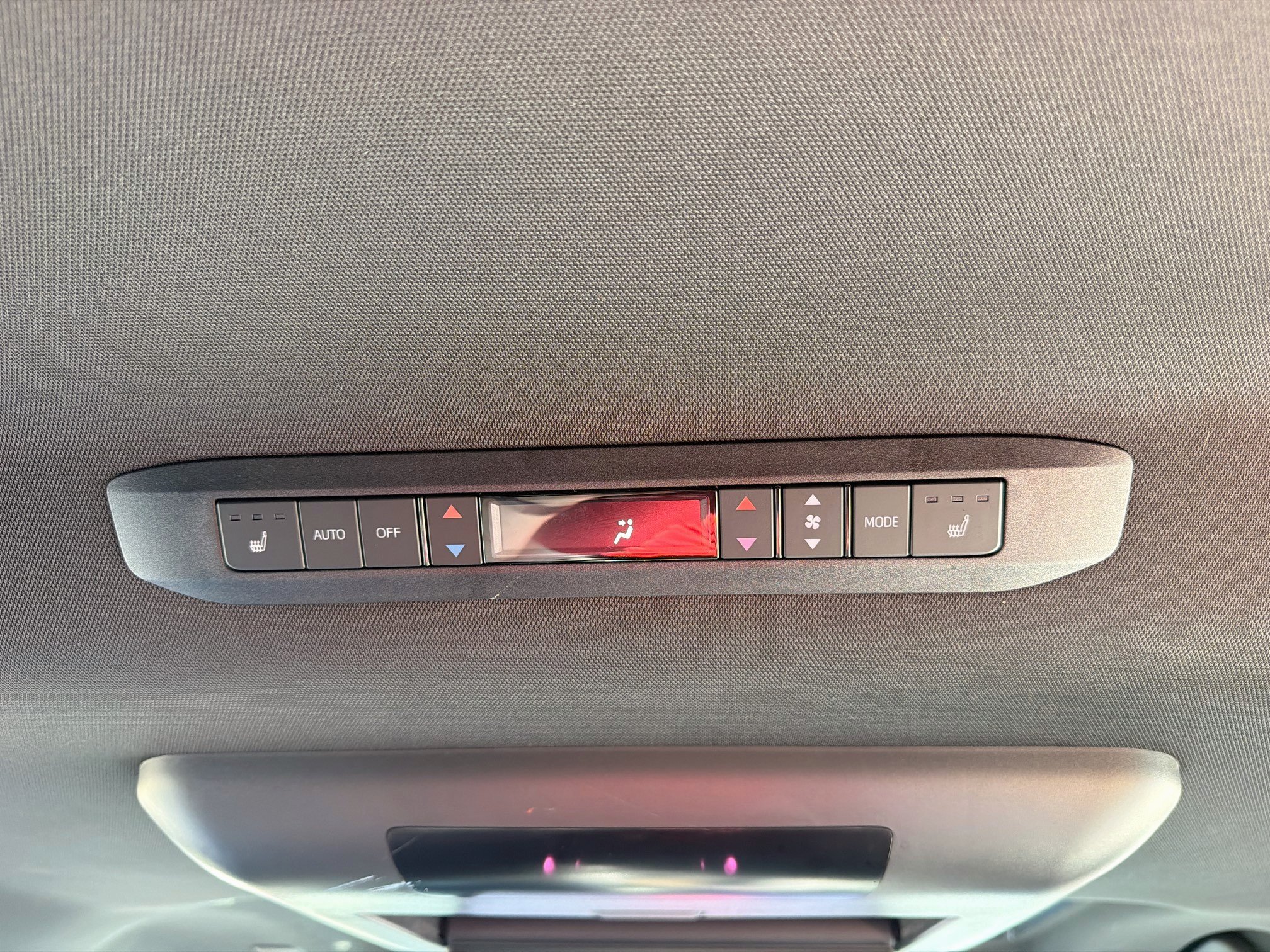 Certified 2026 Toyota Sienna Platinum AWD/4WD image 24