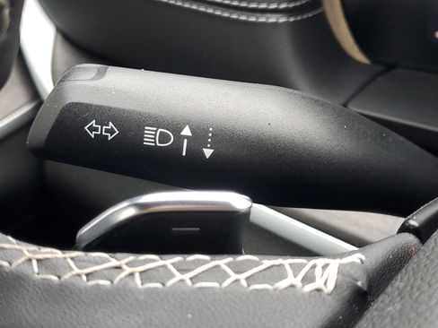 Used 2024 Jeep Grand Cherokee Limited image 16