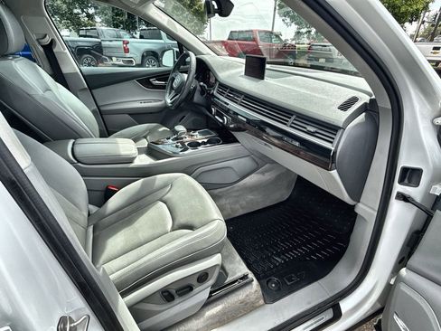 Used 2018 Audi Q7 3.0T Prestige w/ Prestige Package image 17
