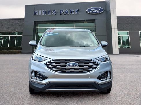 Used 2024 Ford Edge Titanium AWD/4WD image 2