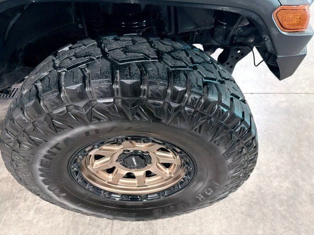 Used 2022 Jeep Gladiator Sport AWD/4WD image 5