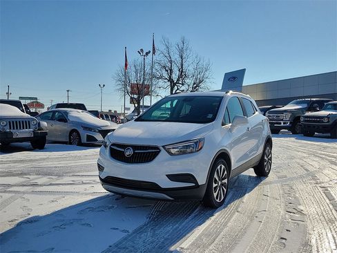 Used 2021 Buick Encore Preferred image 2