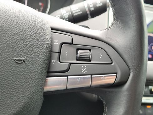 Used 2023 Cadillac XT4 Premium Luxury w/ Cold Weather Package FWD image 8